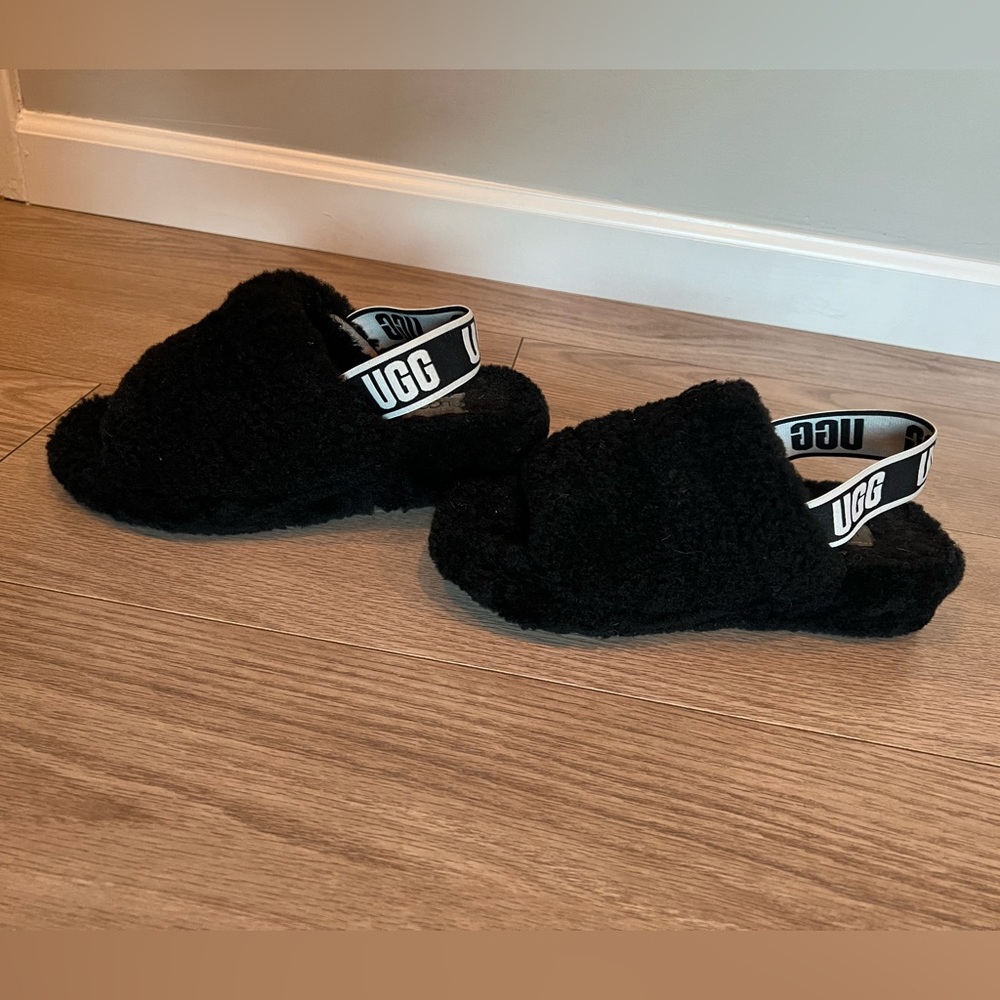 Ugh Fluff Yea sling back shoe black size 7